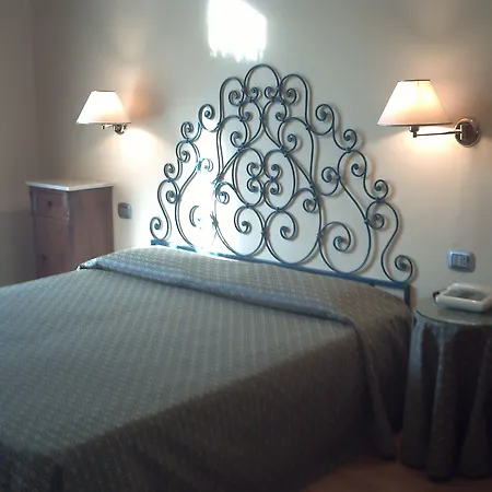 Annabella Roof Terrace Hotel 3*