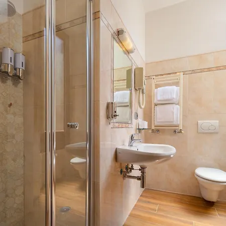 Ξενοδοχείο Annabella Roof Terrace 3*