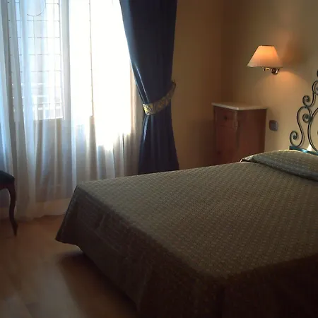 Hotel Annabella Roof Terrace Florence